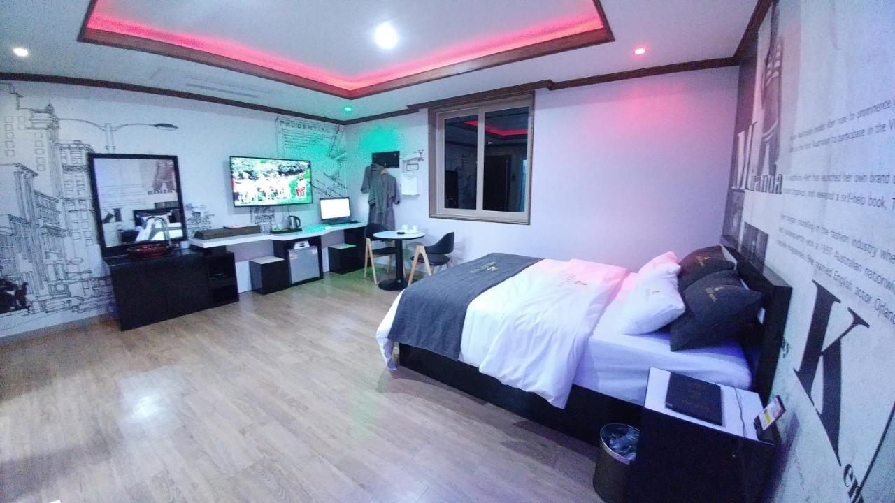 Iris Hotel Seosan Extérieur photo
